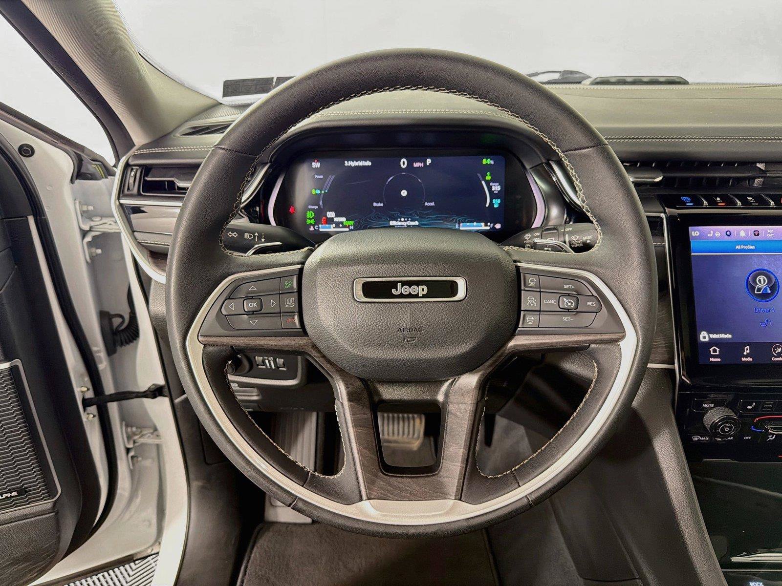 Used 2022 Jeep Grand Cherokee Limited 4xe AWD/4WD image 3