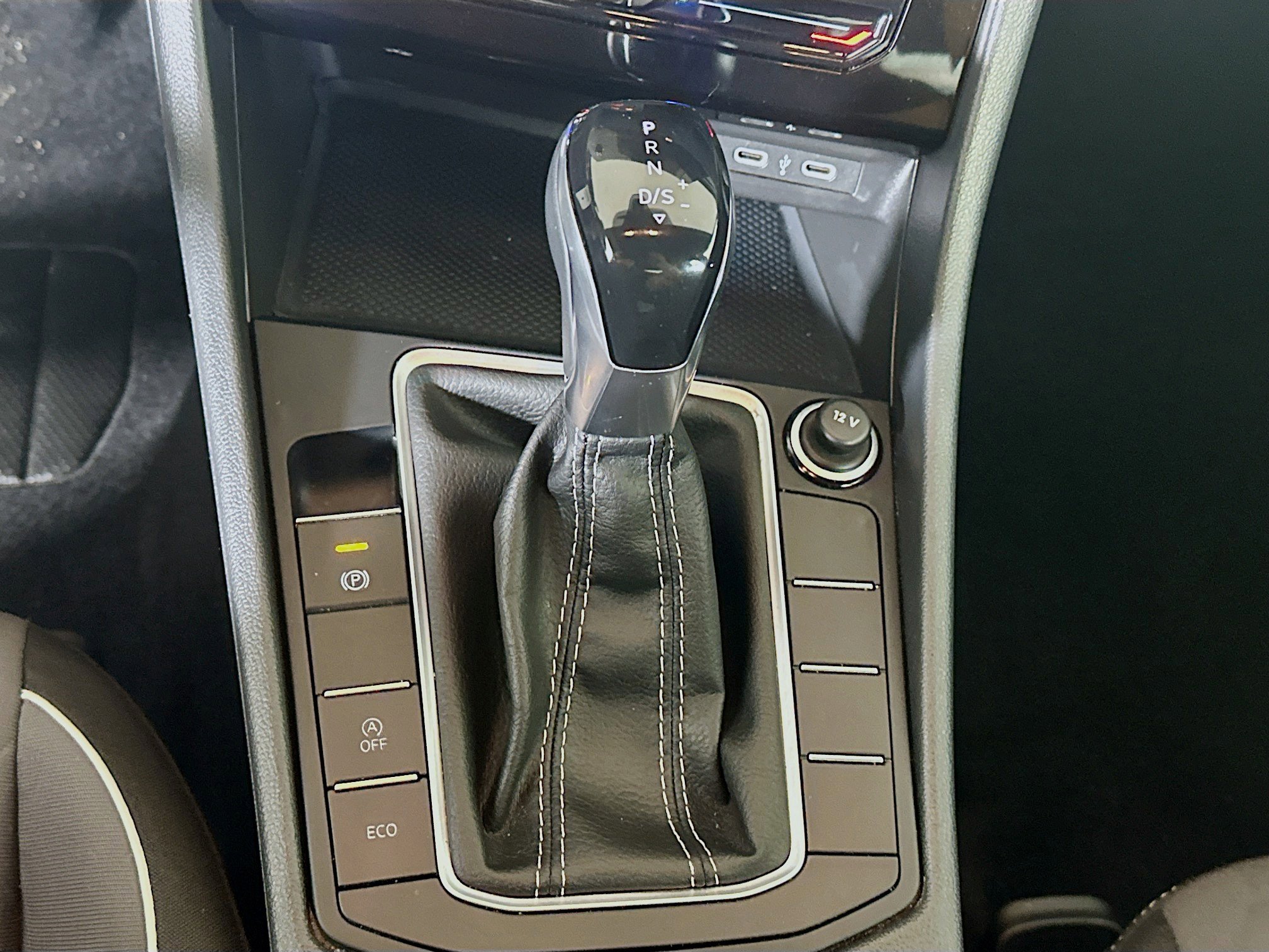 Used 2025 Volkswagen Jetta Sport image 24