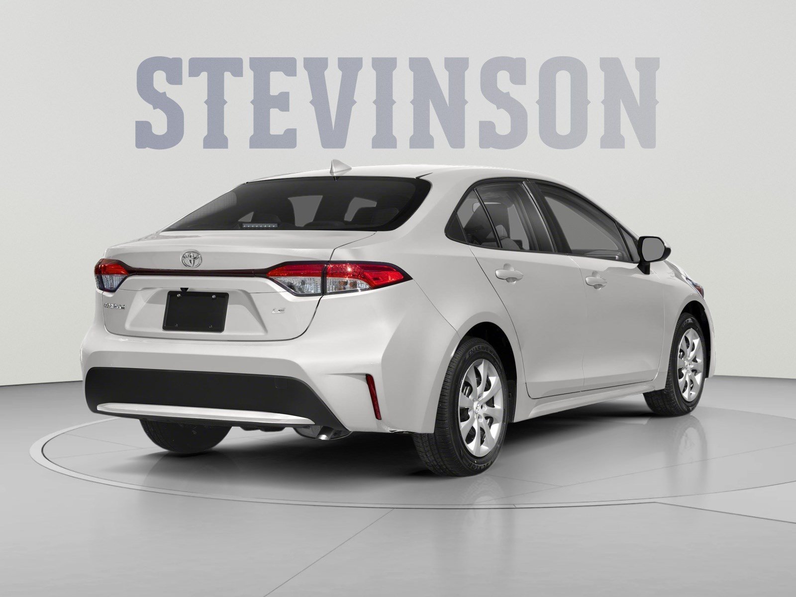 Used 2022 Toyota Corolla LE FWD image 2