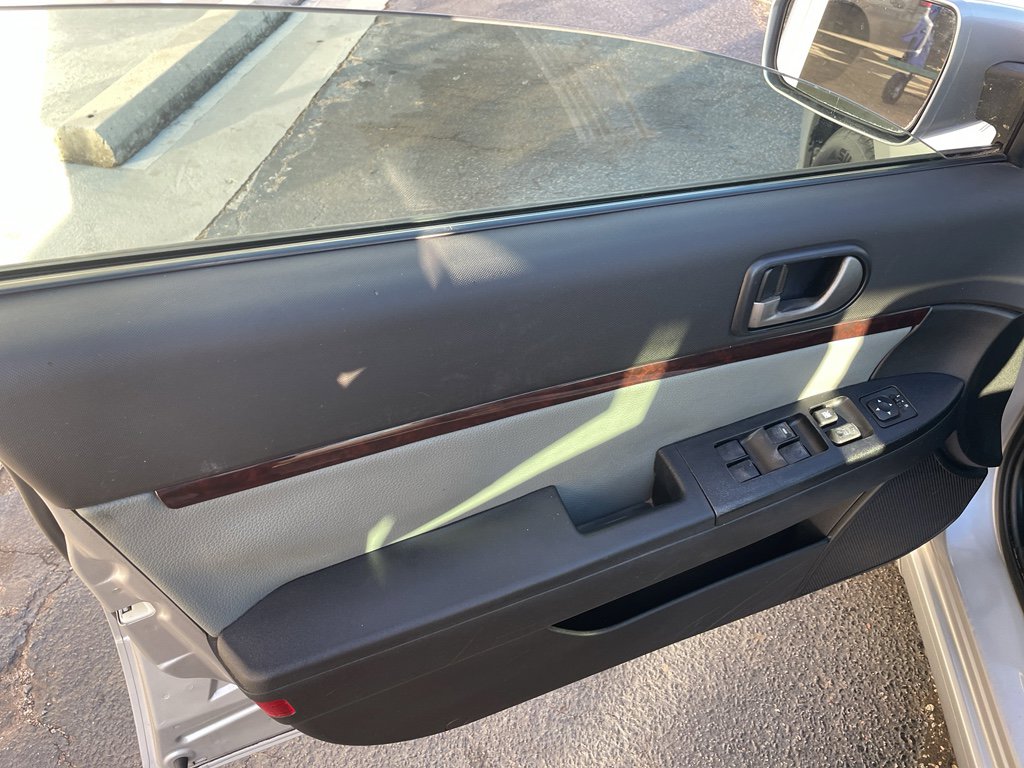 Used 2009 Mitsubishi Galant ES image 9