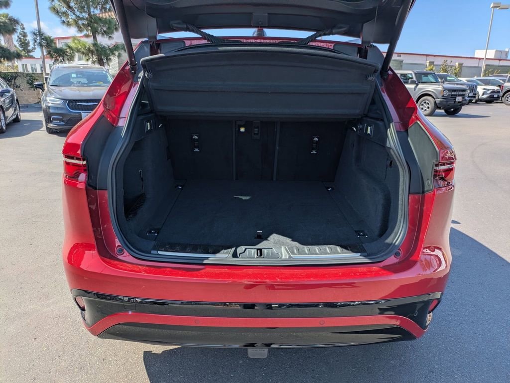 Used 2024 Jaguar F-PACE R-Dynamic S AWD/4WD image 31