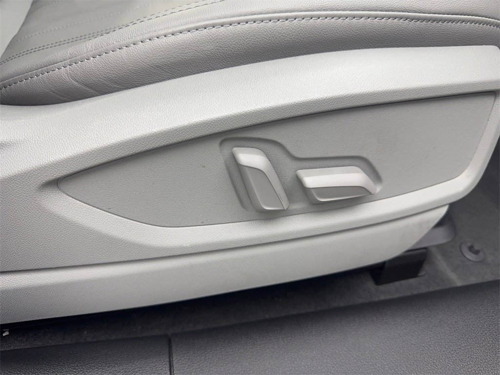 Used 2022 Audi Q5 2.0T Premium w/ Convenience Package image 48