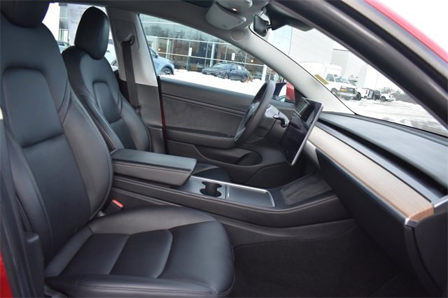 Used 2021 Tesla Model 3 Performance image 13