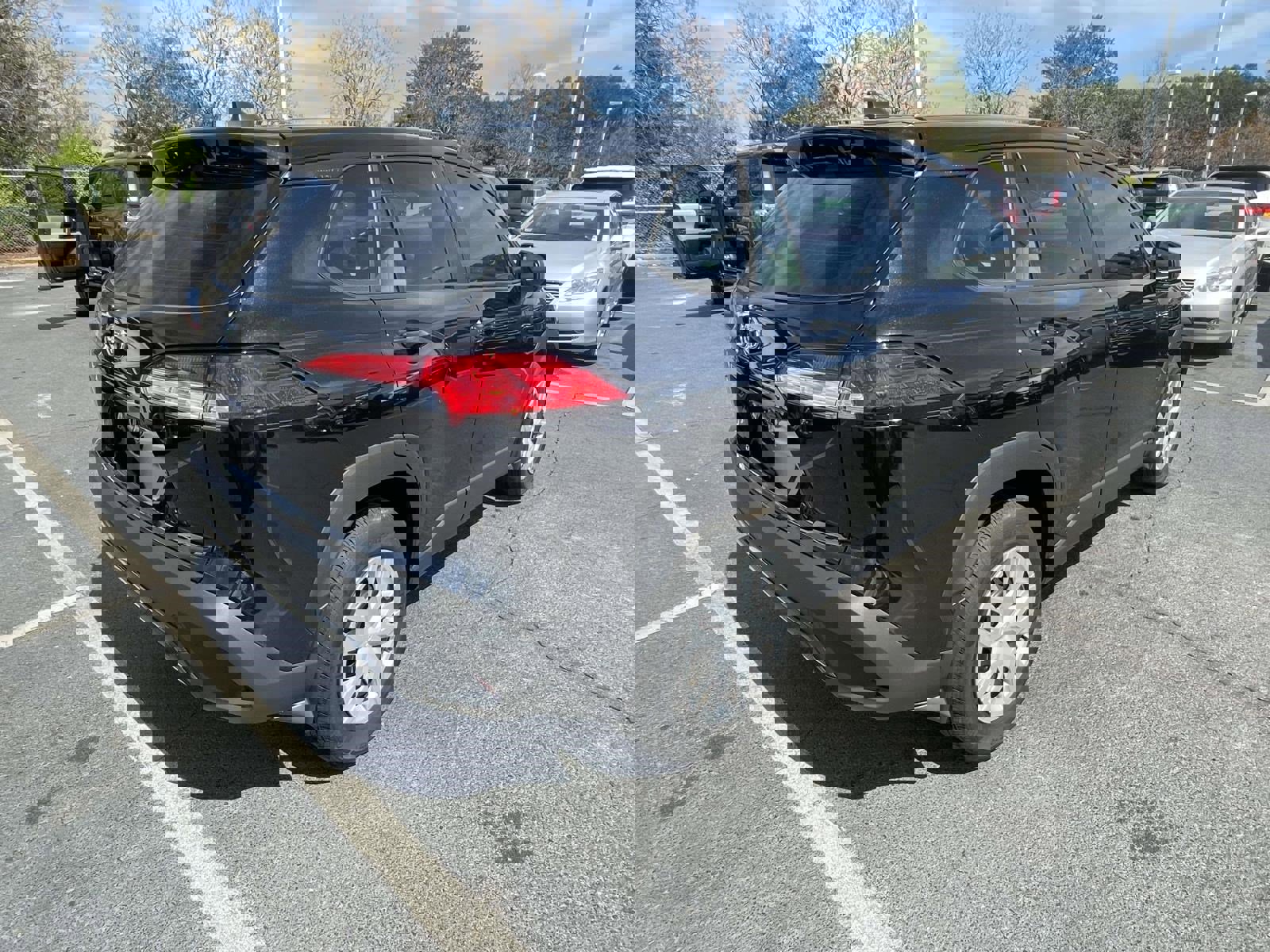 Used 2023 Toyota Corolla Cross L image 8