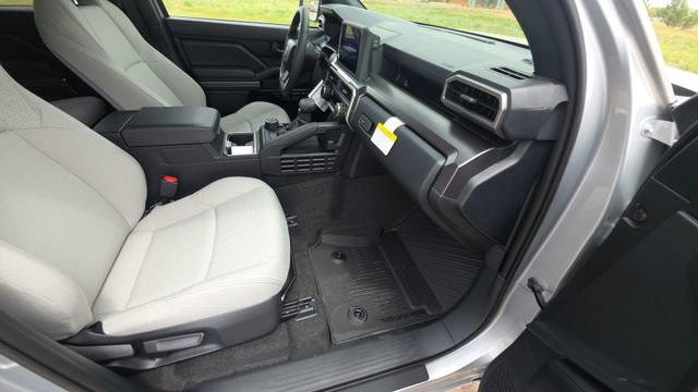 New 2026 Toyota 4Runner SR5 AWD/4WD image 30