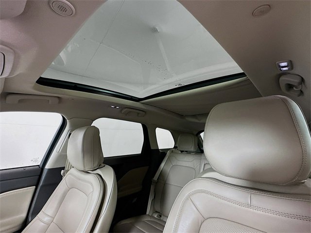 Used 2020 Lincoln Corsair Reserve w/ Equipment Group 201A image 23