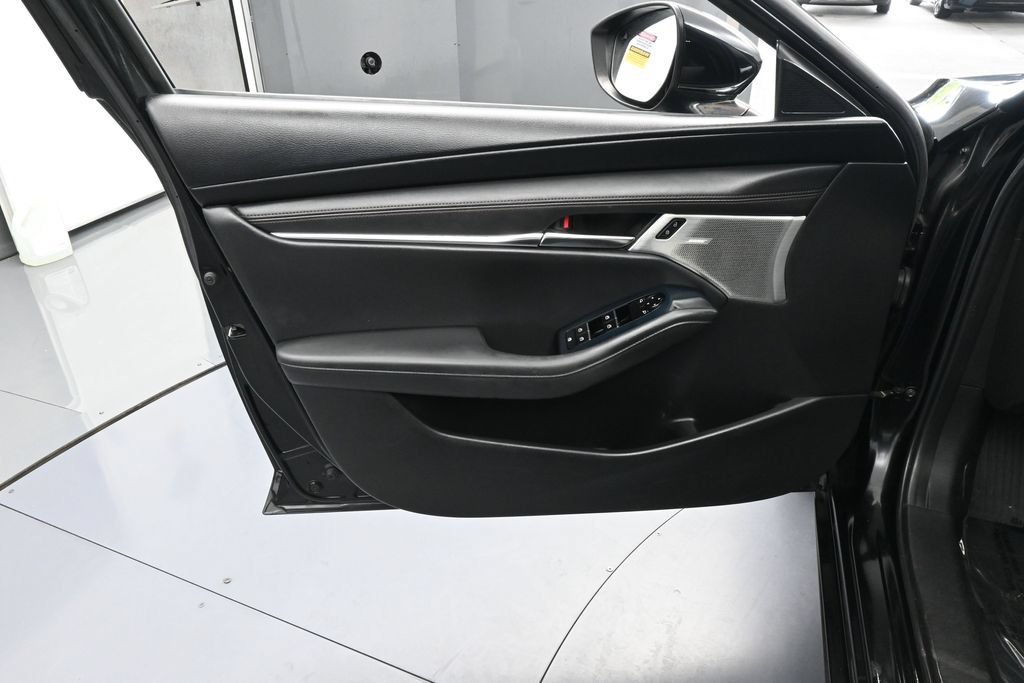 Used 2021 MAZDA MAZDA3 s FWD image 14