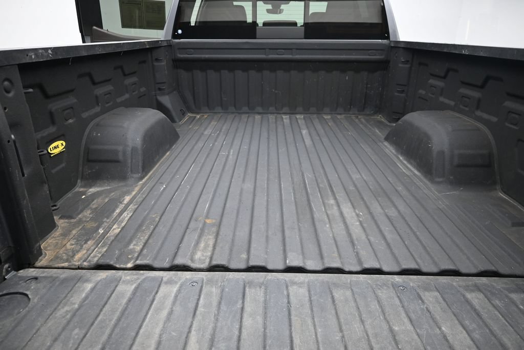 Used 2021 Chevrolet Silverado 1500 LTZ w/ LTZ Premium Package AWD/4WD image 25