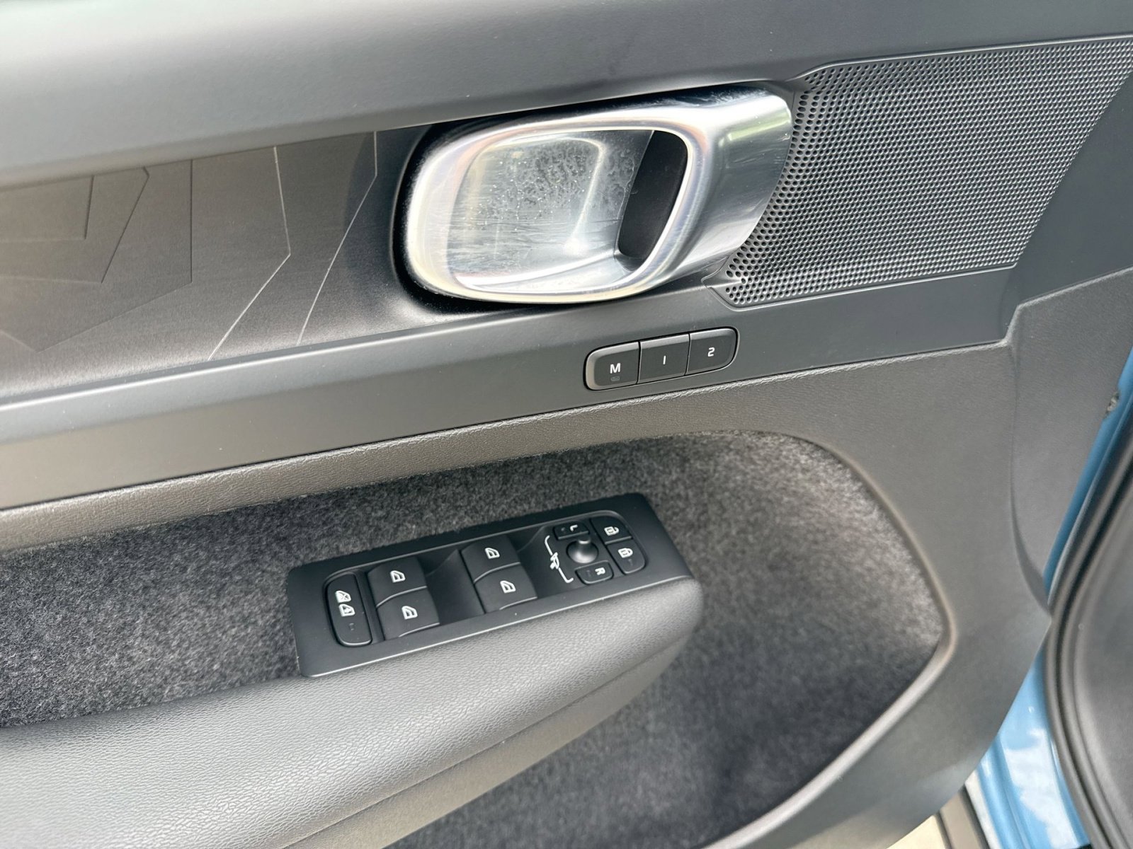 Certified 2023 Volvo C40 P8 Recharge Plus AWD/4WD image 15