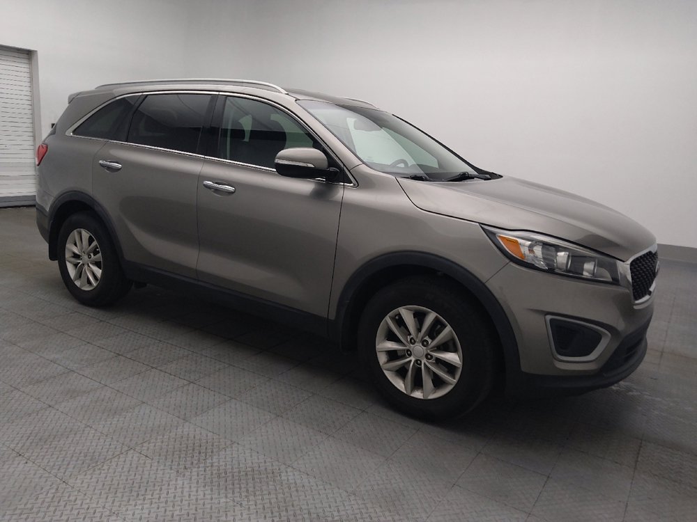 Used 2018 Kia Sorento LX image 11