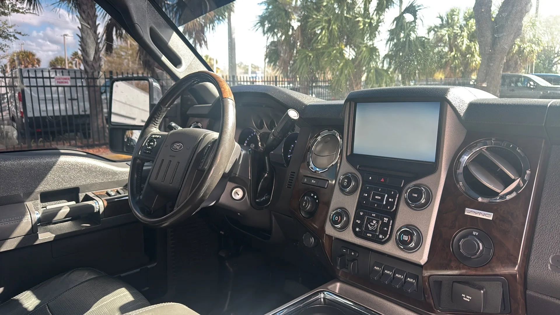 Used 2016 Ford F250 Platinum w/ FX4 Off-Road Package image 11