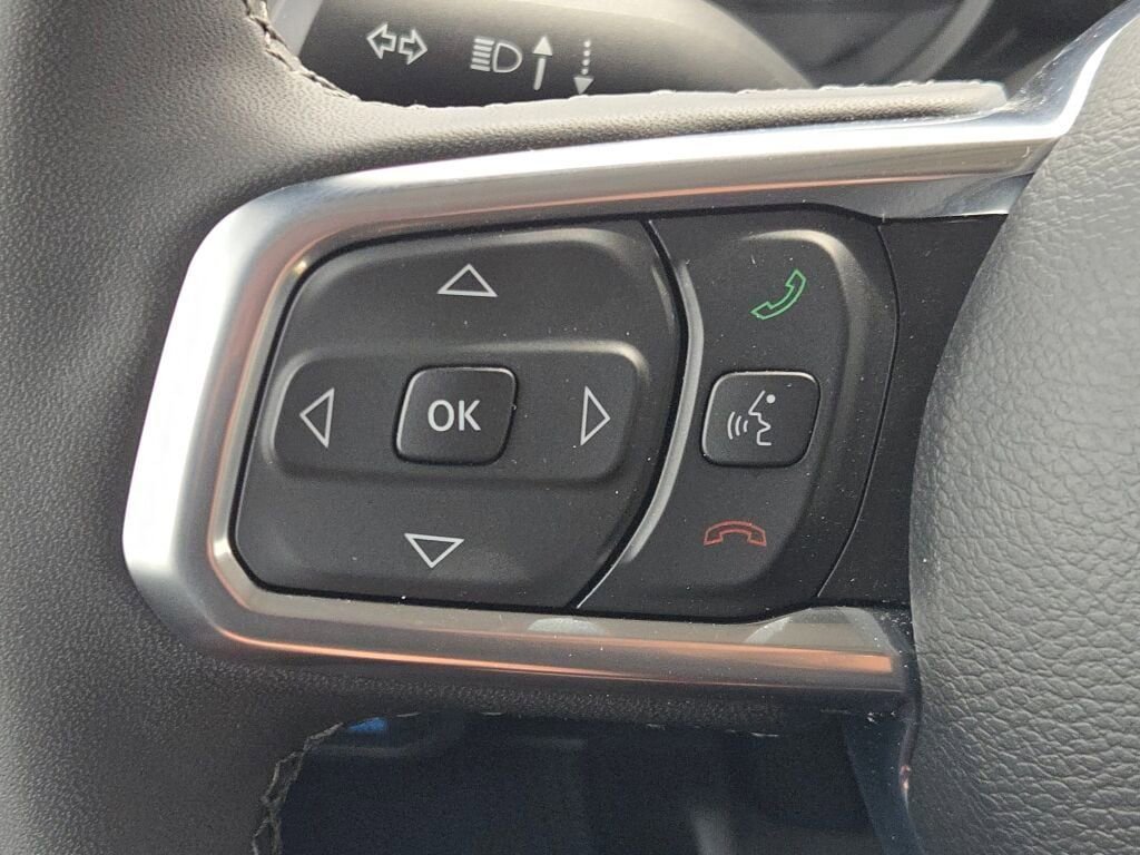 Certified 2025 Jeep Wrangler Unlimited Sahara w/ Safety Group image 27