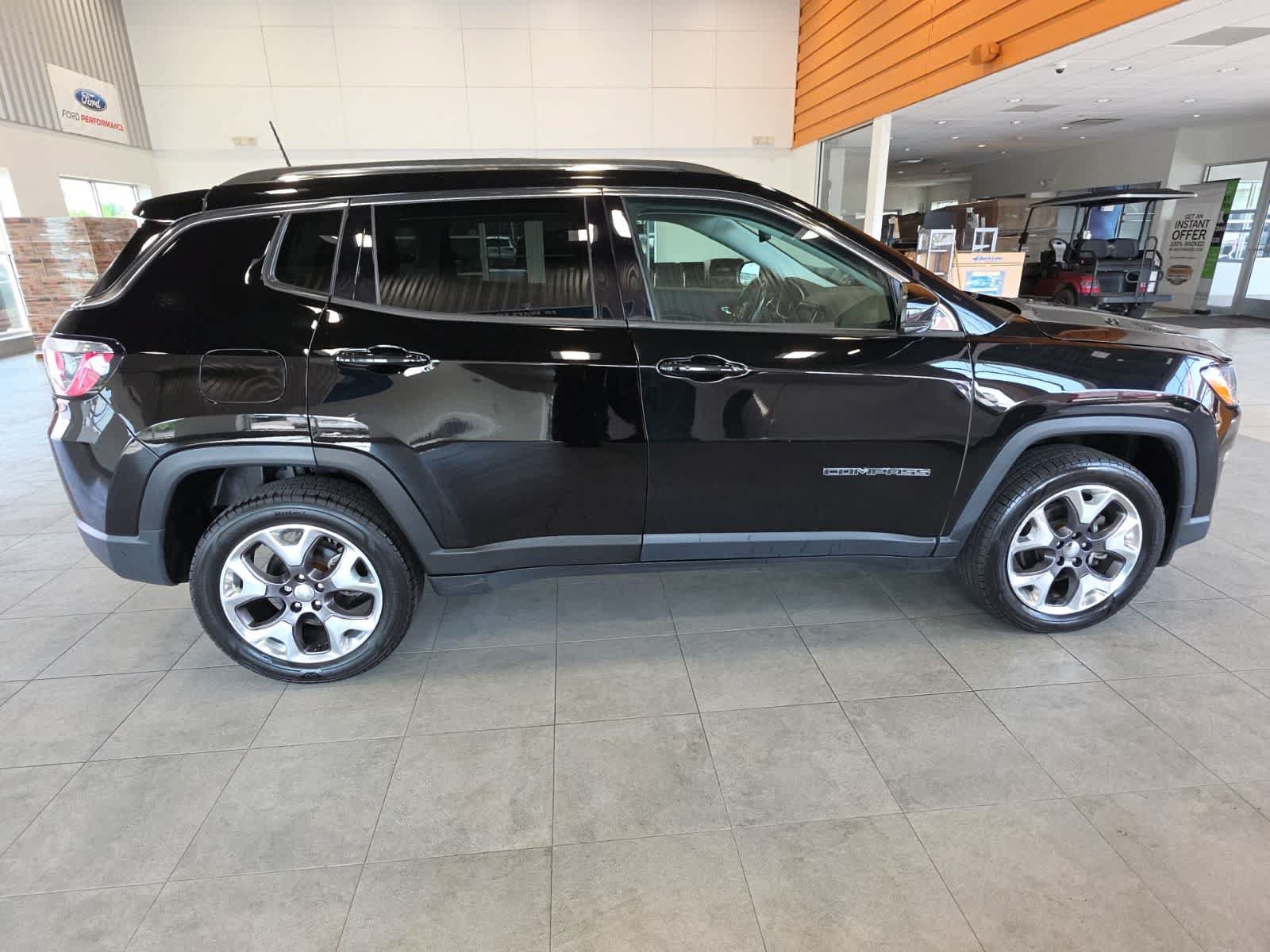 Used 2019 Jeep Compass Limited AWD/4WD image 6