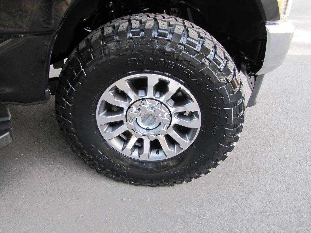 Used 2022 Ford F250 Lariat w/ Lariat Value Package image 25