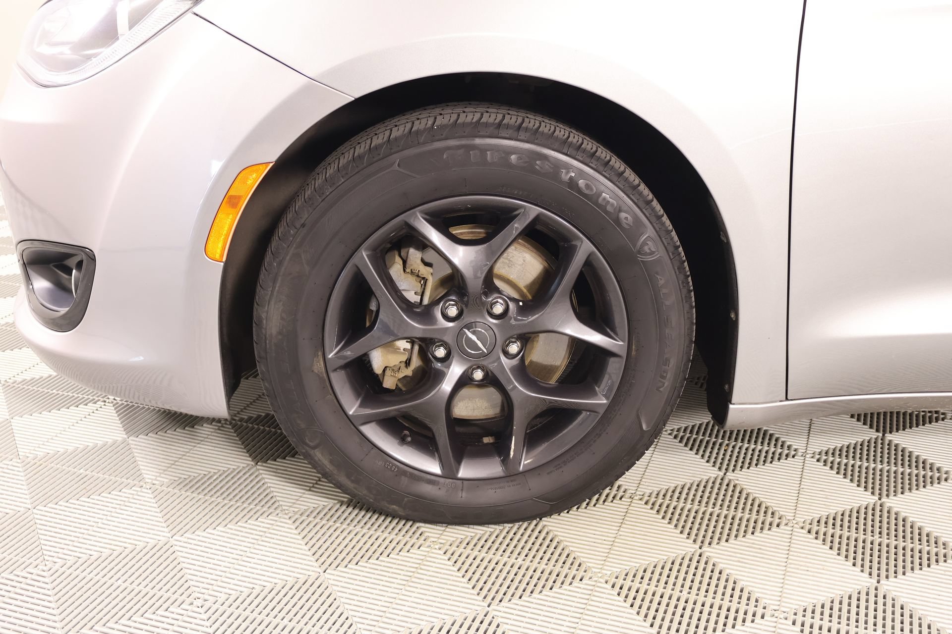 Used 2018 Chrysler Pacifica Touring-L Plus w/ S Appearance Package FWD image 20