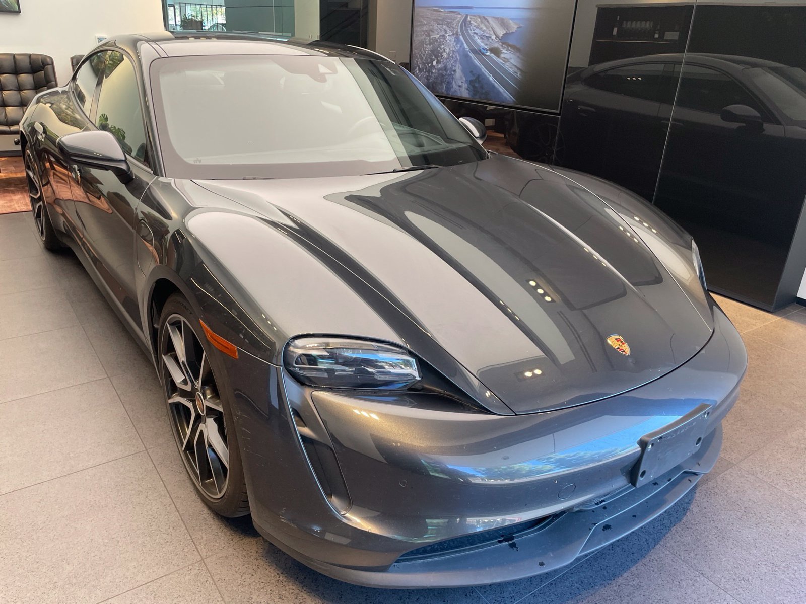 Used 2023 Porsche Taycan w/ Premium Package RWD image 3