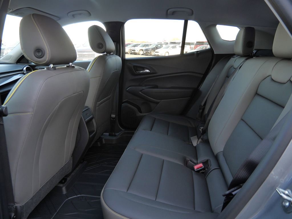 New 2026 Chevrolet Trax ACTIV w/ Driver Confidence Package image 15