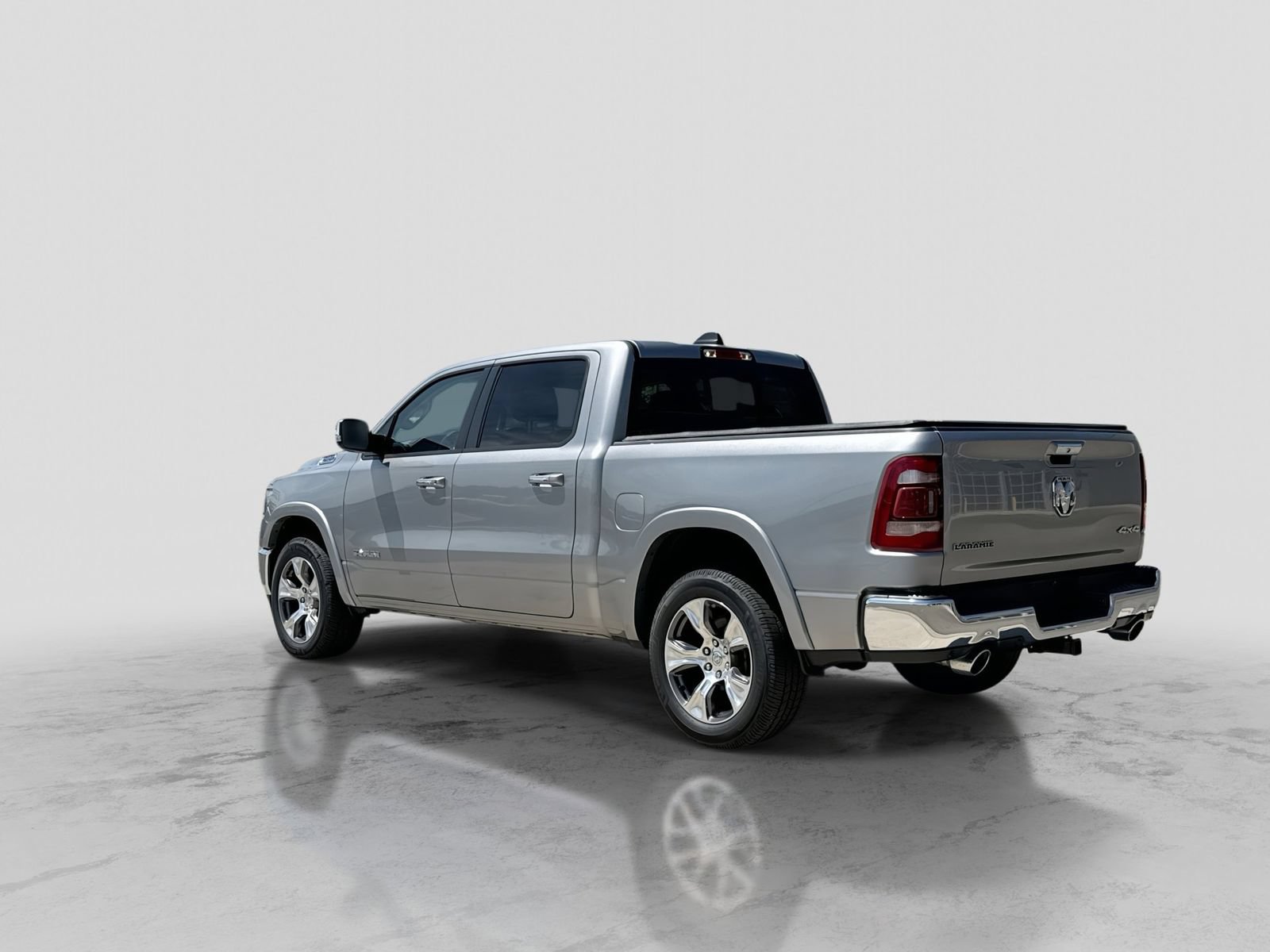 Used 2021 RAM 1500 Laramie AWD/4WD image 5