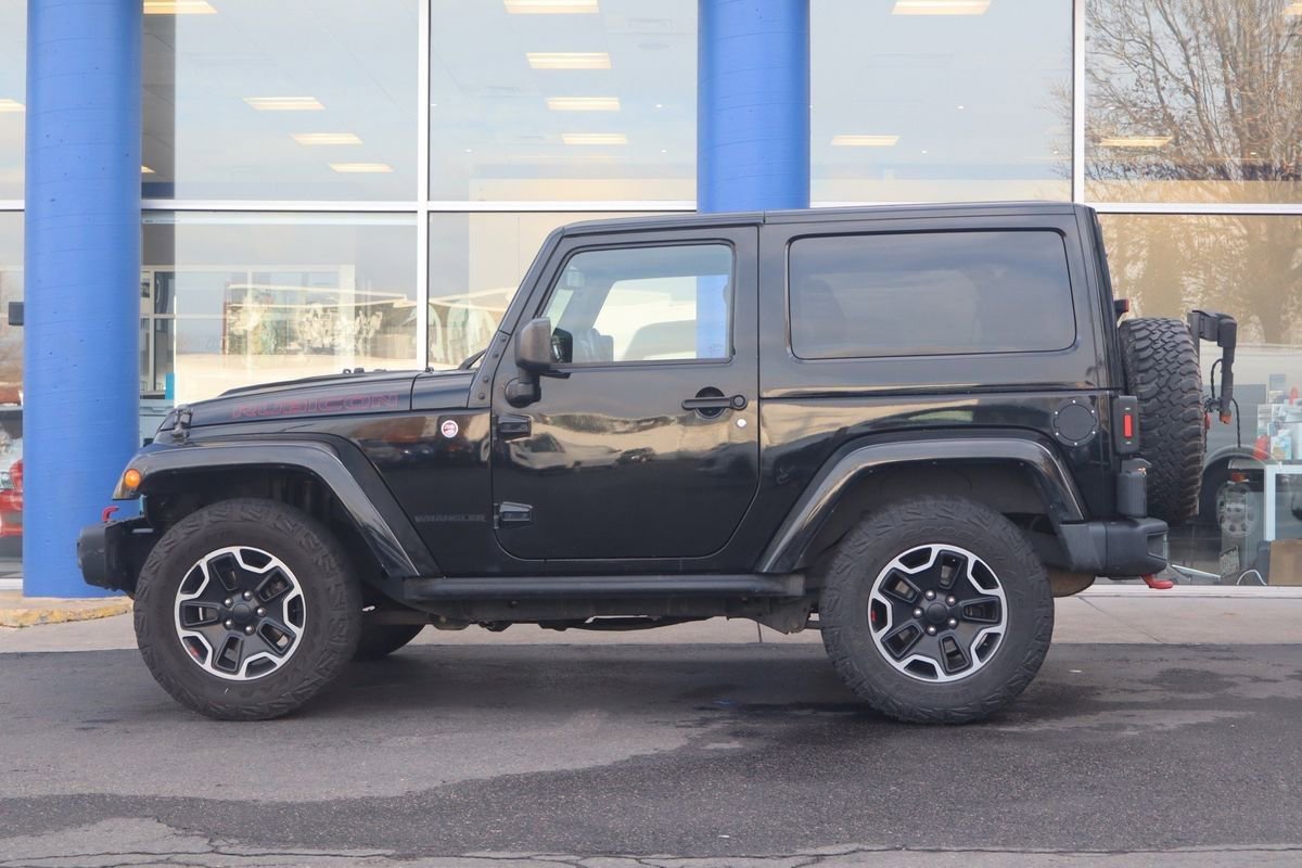 Used 2015 Jeep Wrangler Rubicon AWD/4WD image 2