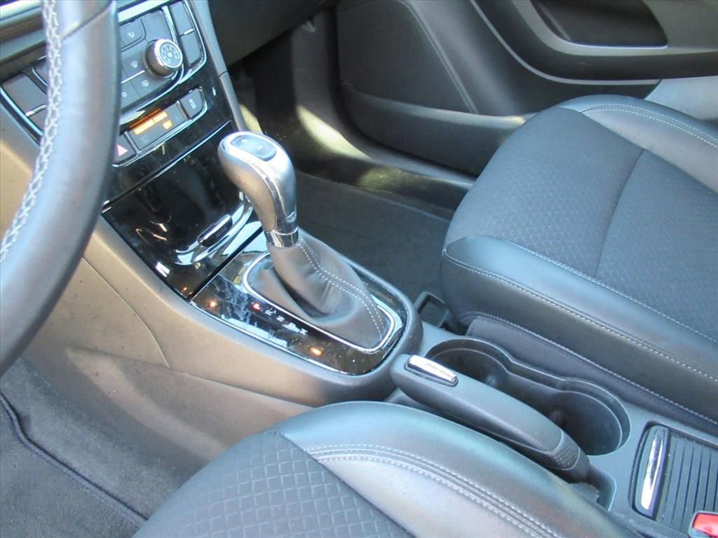 Used 2022 Buick Encore Preferred w/ Safety Package FWD image 15