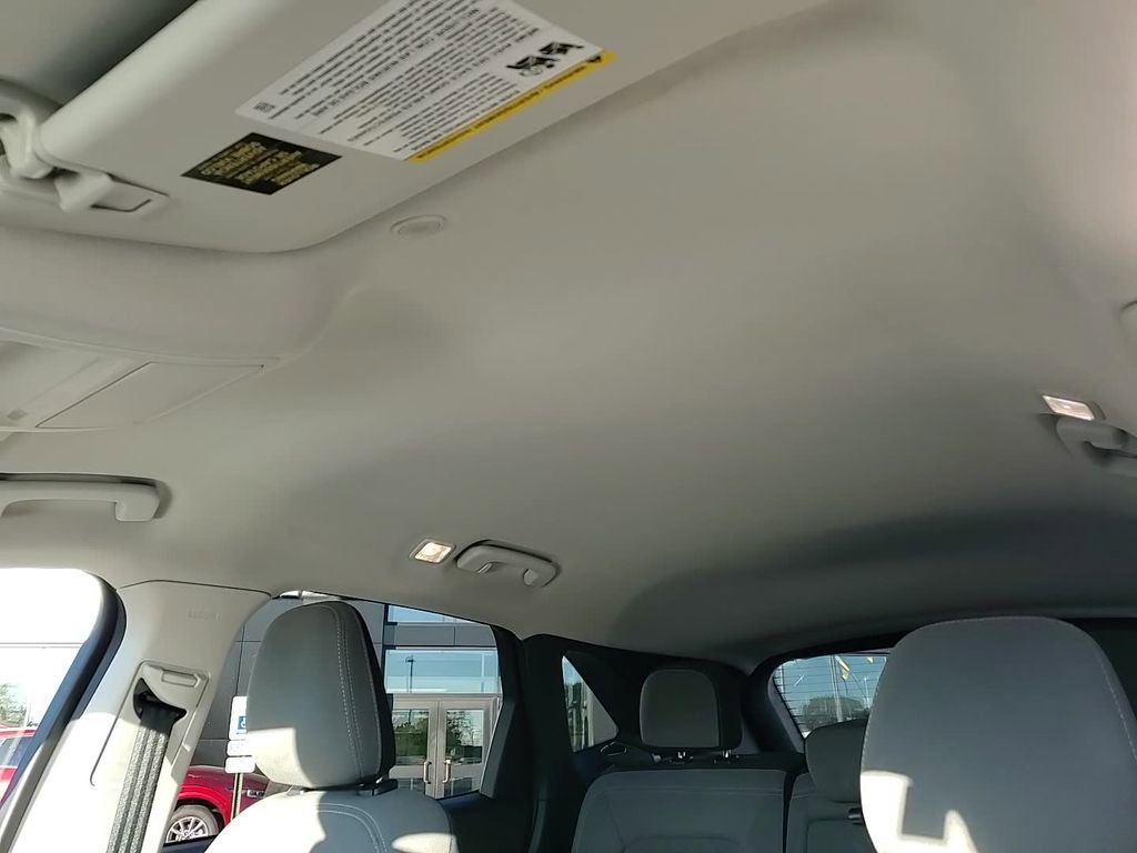 Used 2022 Ford Escape SE w/ Convenience Package image 23