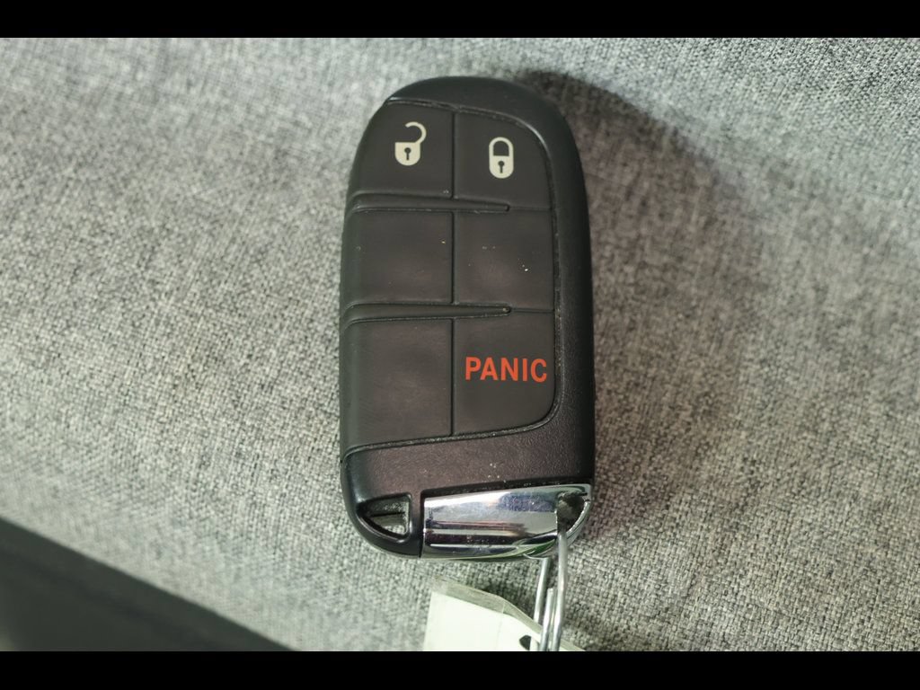 Used 2022 Jeep Compass Latitude AWD/4WD image 11