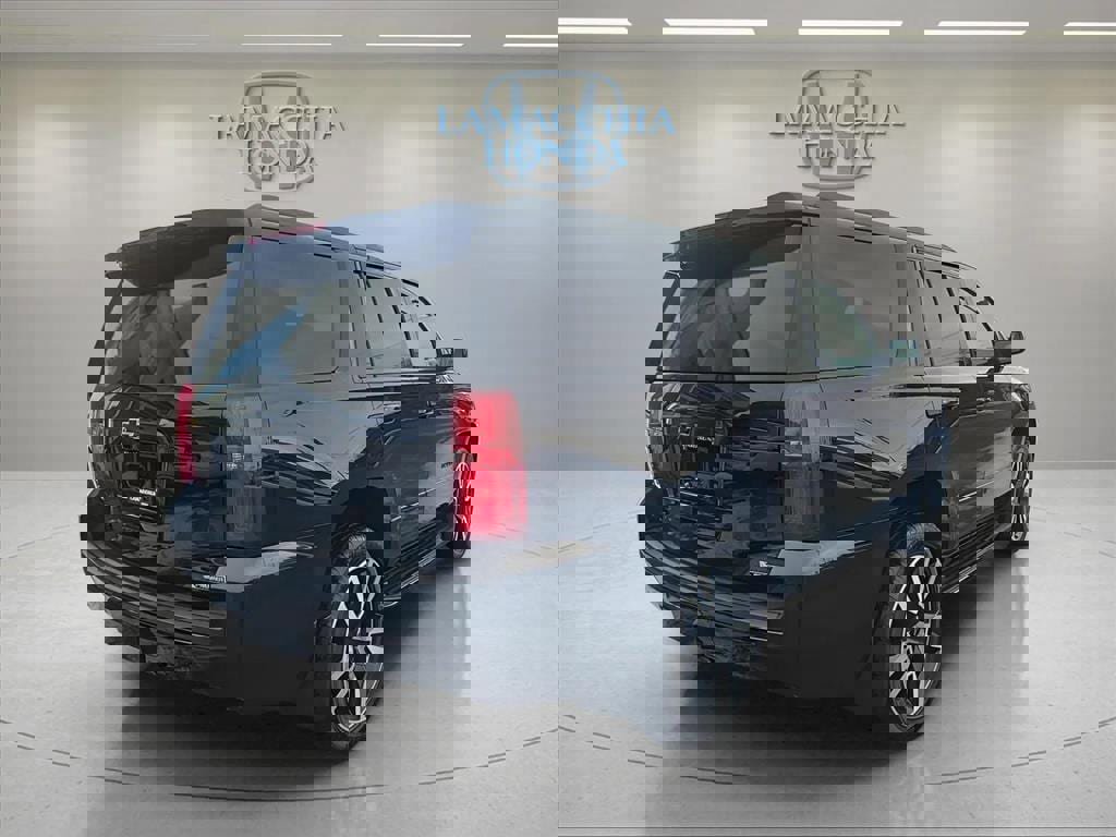 Used 2018 Chevrolet Tahoe Premier image 3