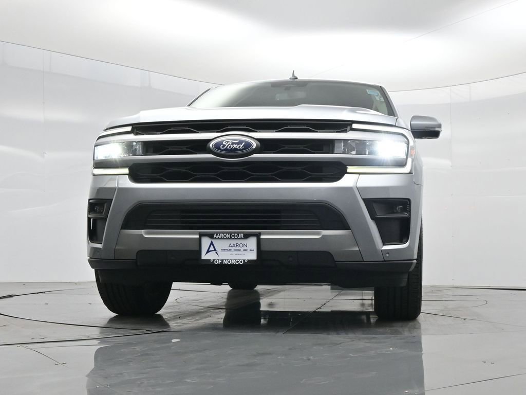 Used 2022 Ford Expedition XLT image 45