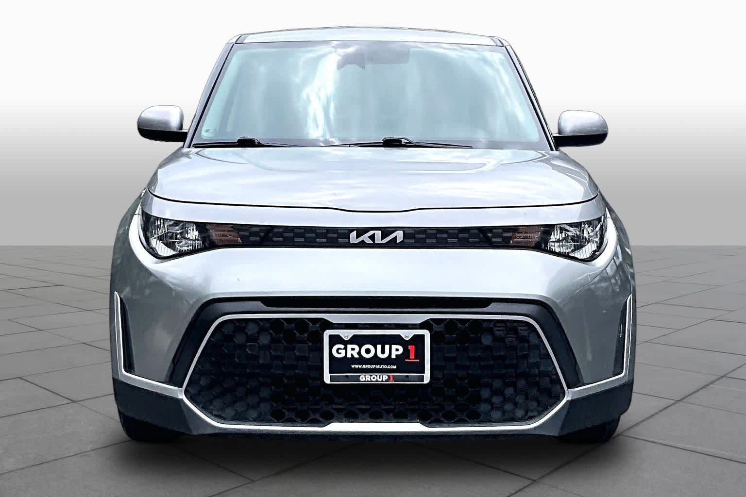 Used 2024 Kia Soul LX w/ Option Group 015 FWD image 4