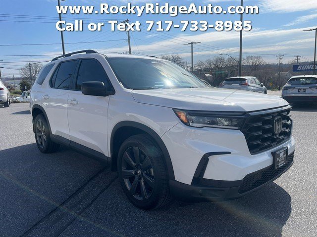 Used 2023 Honda Pilot Sport image 9