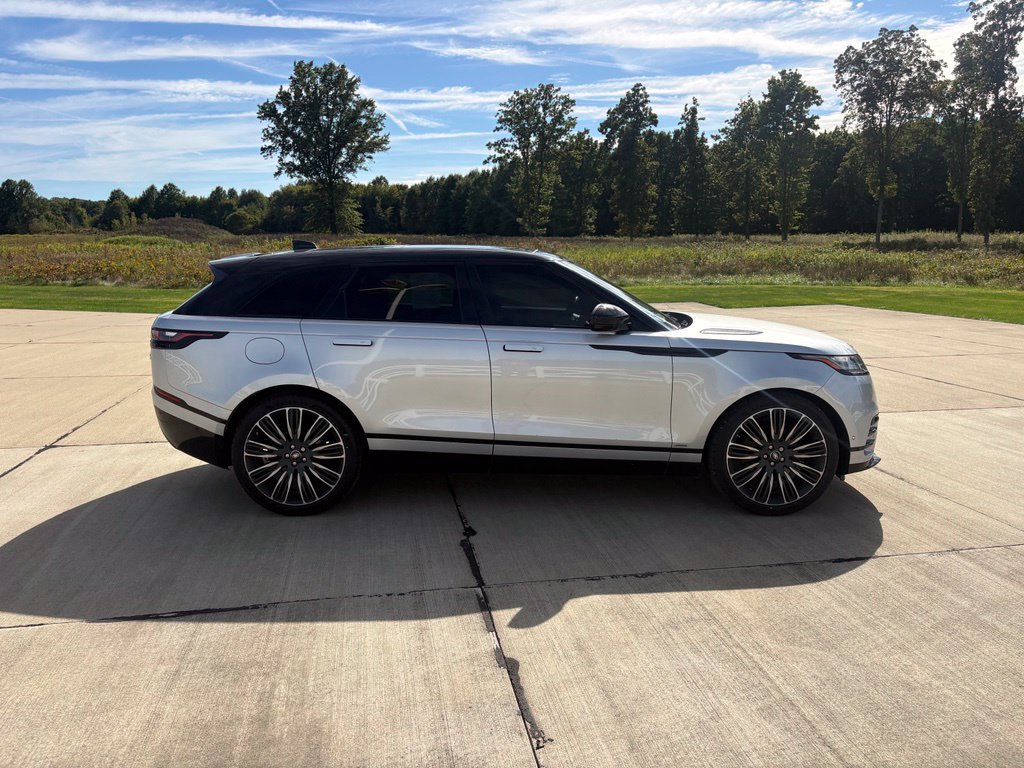 Used 2018 Land Rover Range Rover Velar R-Dynamic HSE AWD/4WD image 6