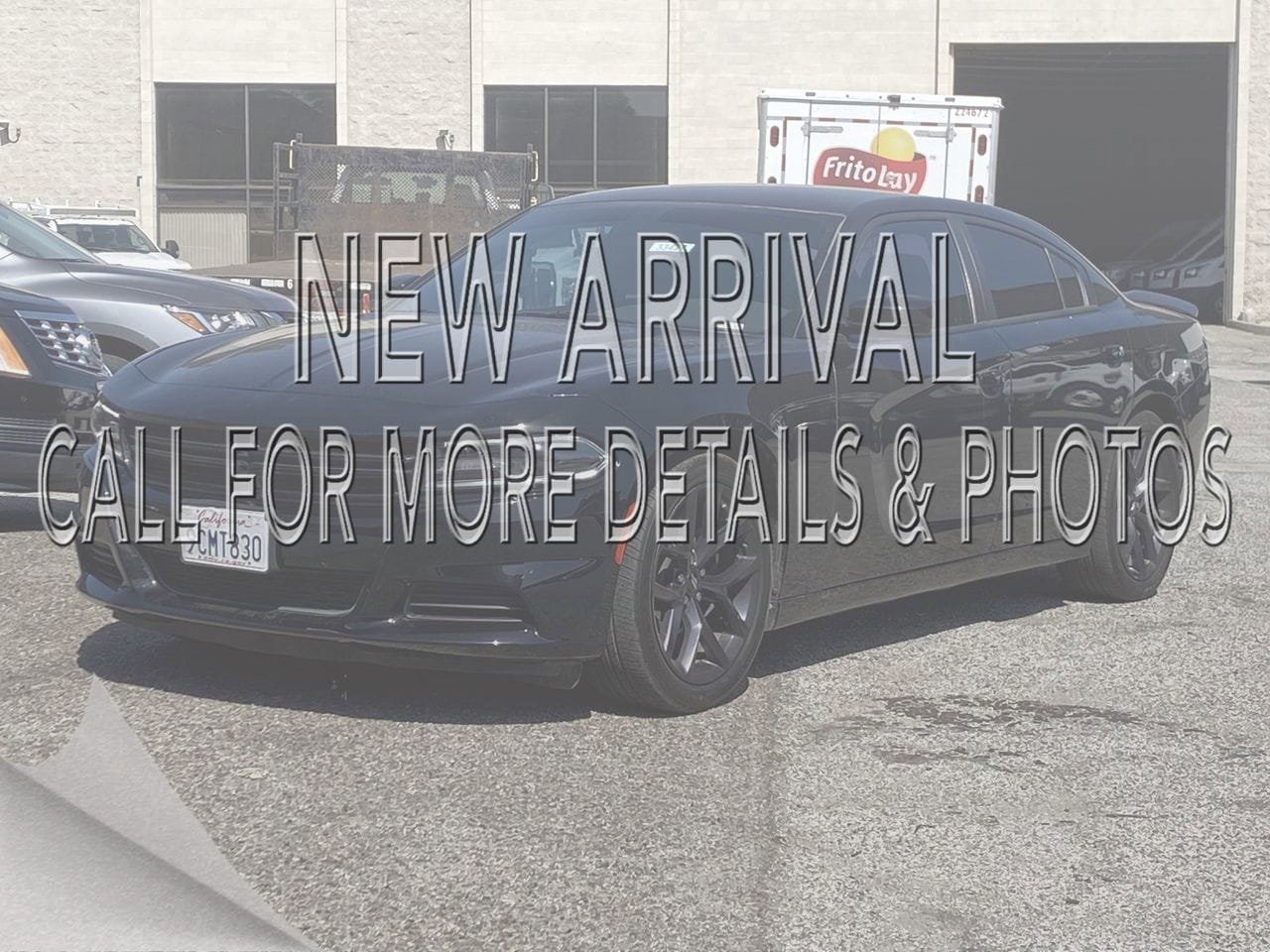 Used 2020 Dodge Charger SXT w/ Blacktop Package RWD image 1