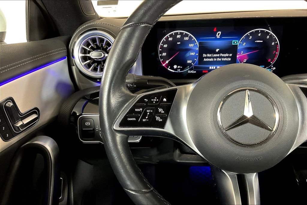 Used 2025 Mercedes-Benz CLA 250 image 18