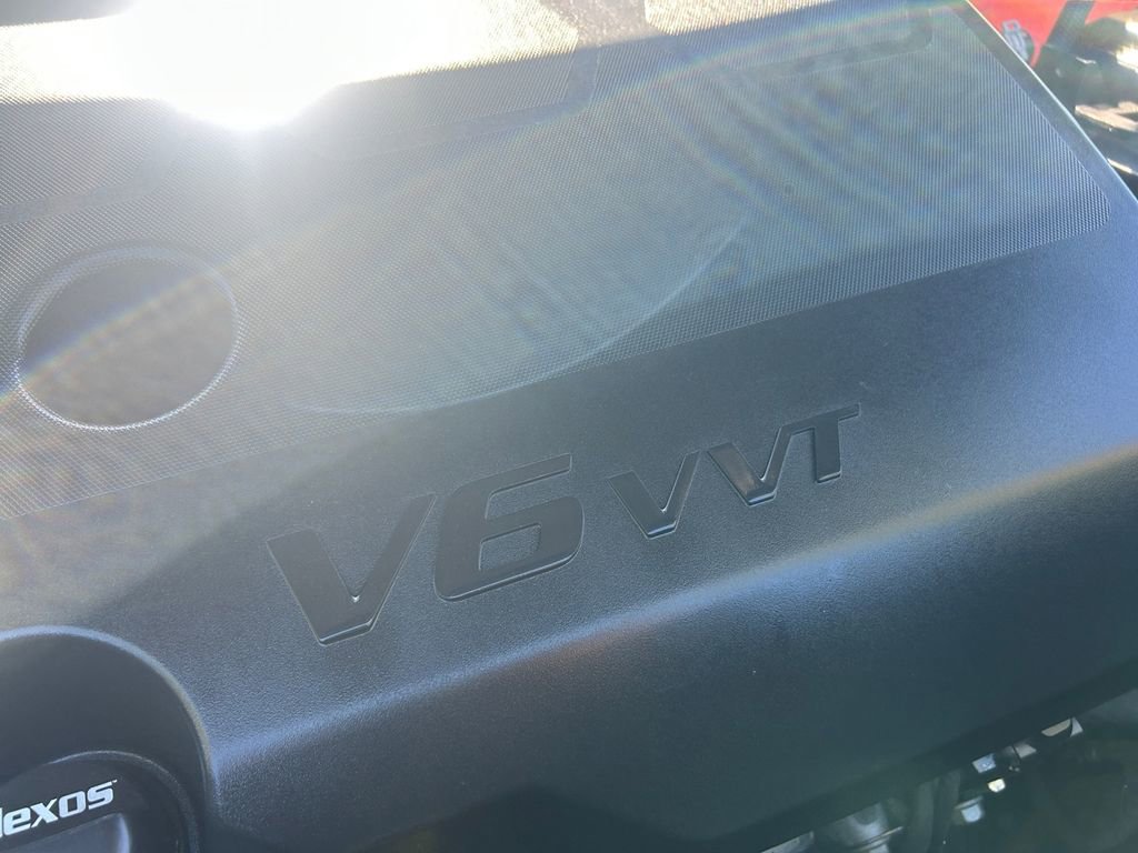 Used 2023 Chevrolet Traverse Premier AWD/4WD image 30