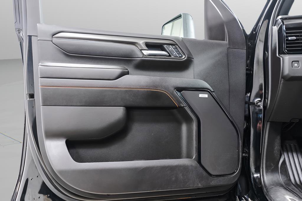 Used 2025 GMC Sierra 2500 AT4 w/ AT4 Premium Plus Package image 24