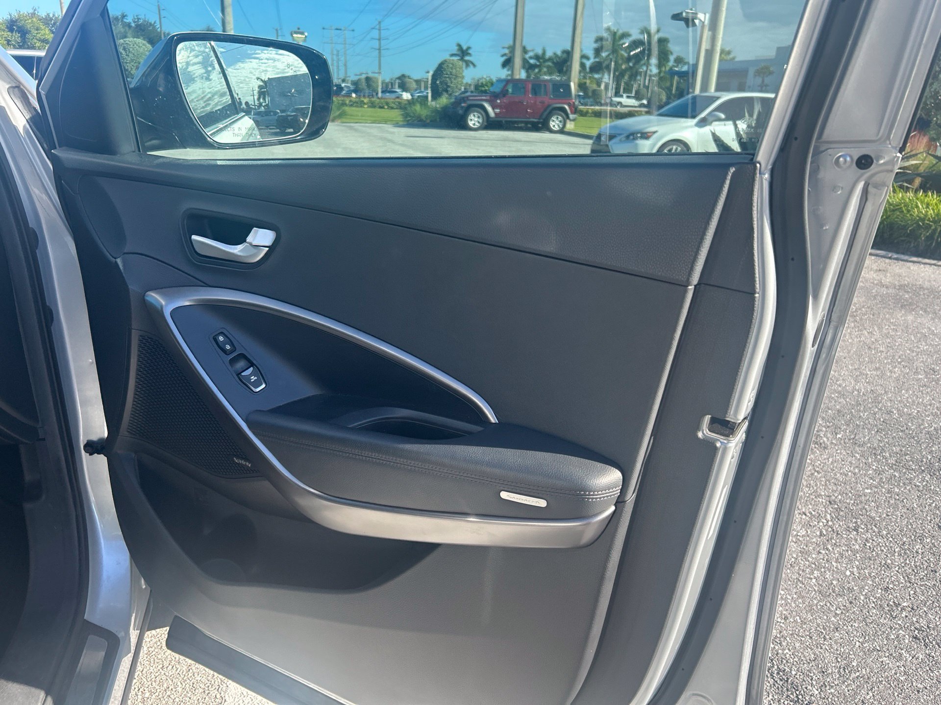 Used 2017 Hyundai Santa Fe Sport FWD image 14