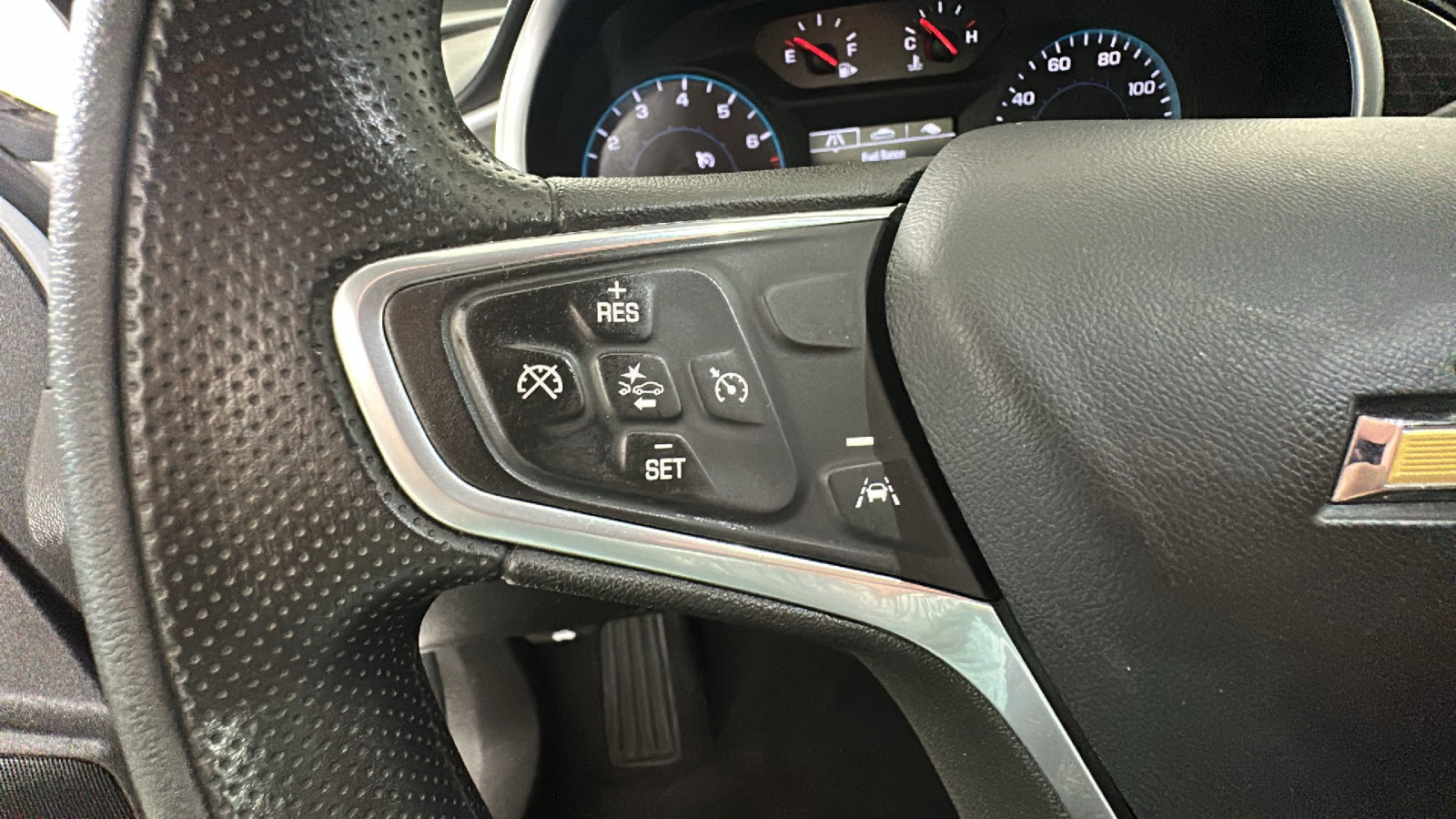 Used 2023 Chevrolet Malibu LT FWD image 17