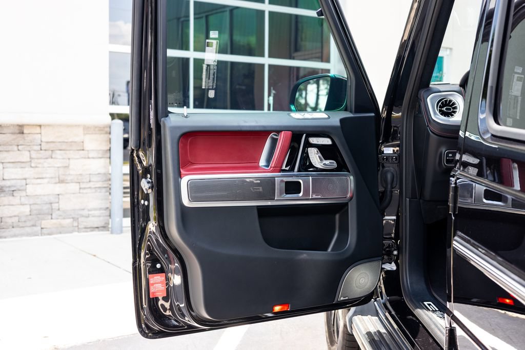 Used 2025 Mercedes-Benz G 550 image 16