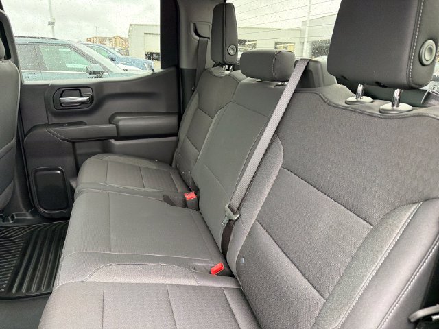Used 2026 Chevrolet Silverado 1500 Custom Trail Boss w/ LPO, Dark Essentials Package AWD/4WD image 21