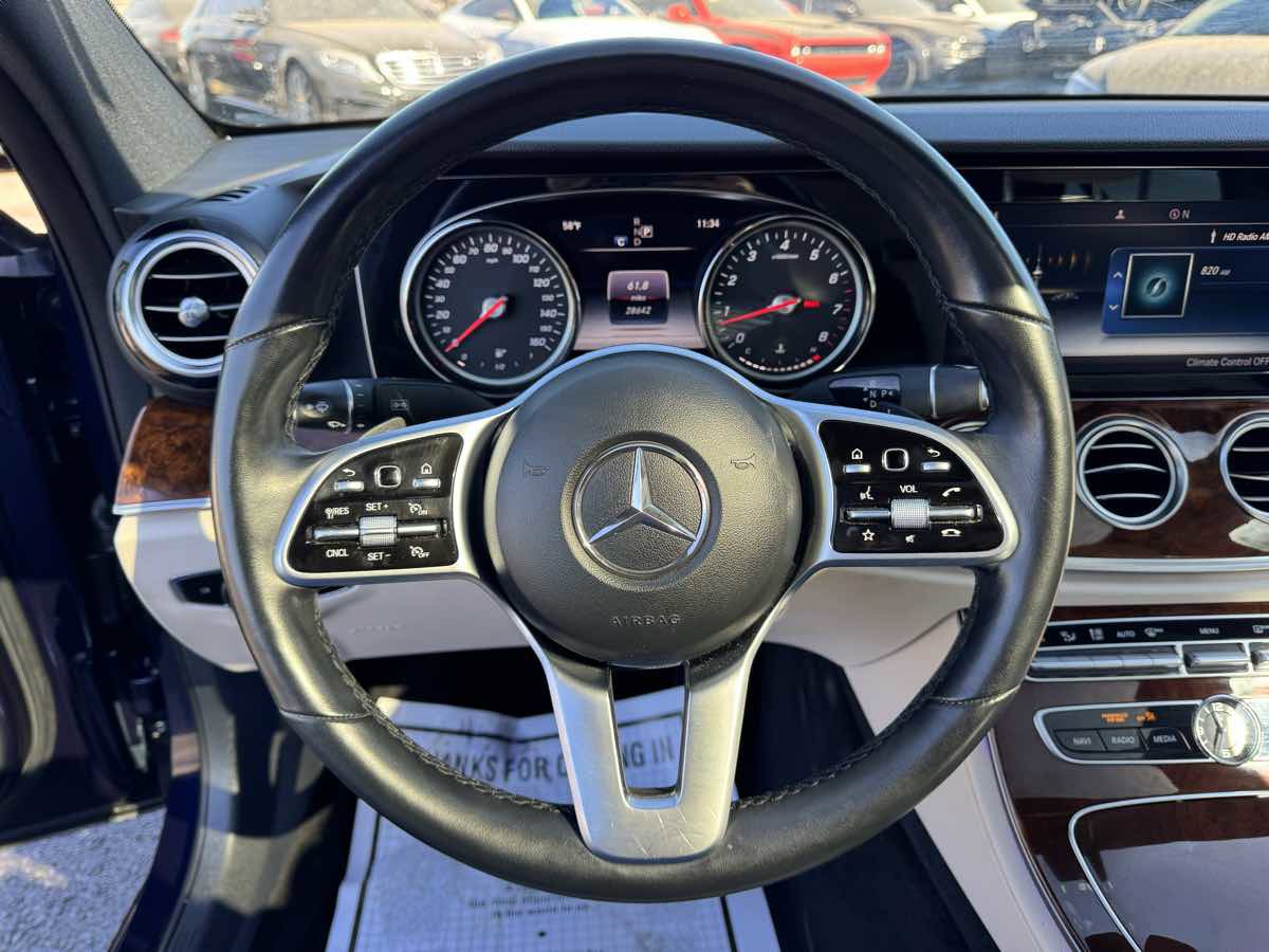 Used 2019 Mercedes-Benz E 300 4MATIC w/ Premium 1 Package image 11