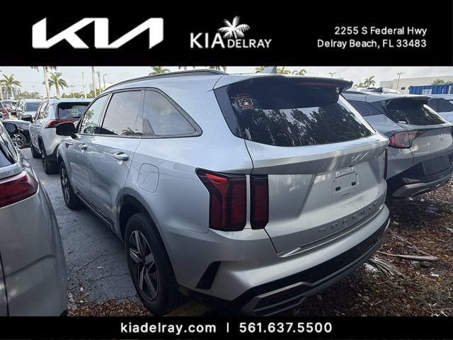 Certified 2022 Kia Sorento EX w/ Panoramic Sunroof Package FWD image 3