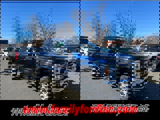 New 2025 Ford F250 XLT w/ FX4 Off-Road Package