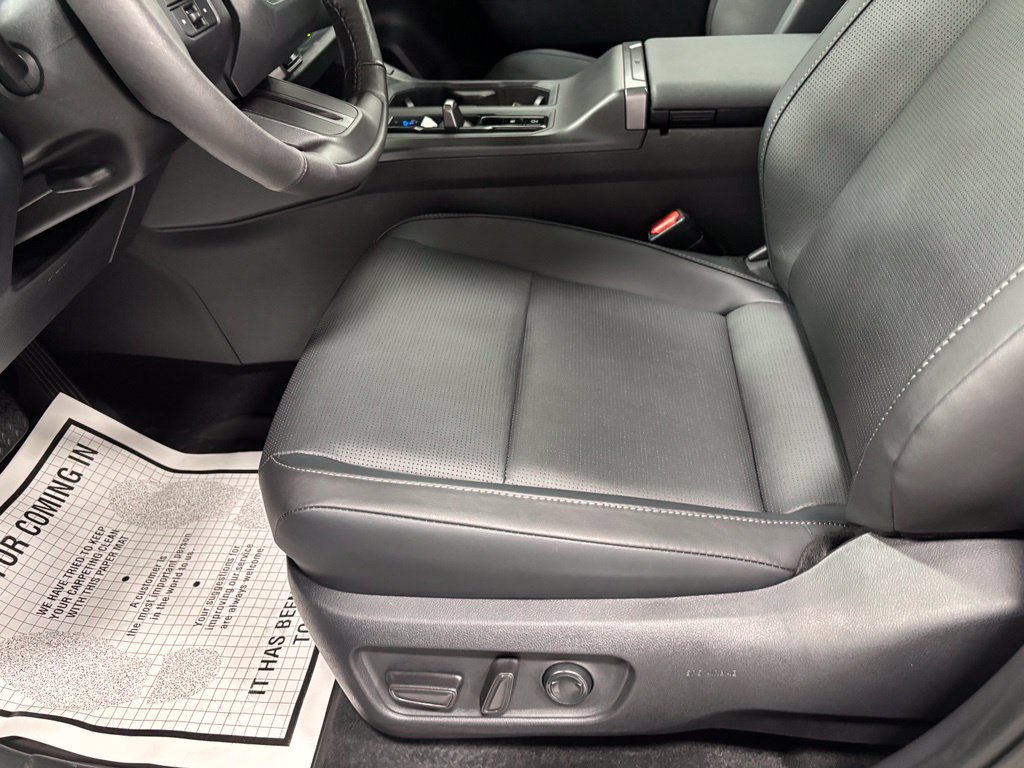 Used 2026 Toyota RAV4 Limited AWD/4WD image 13