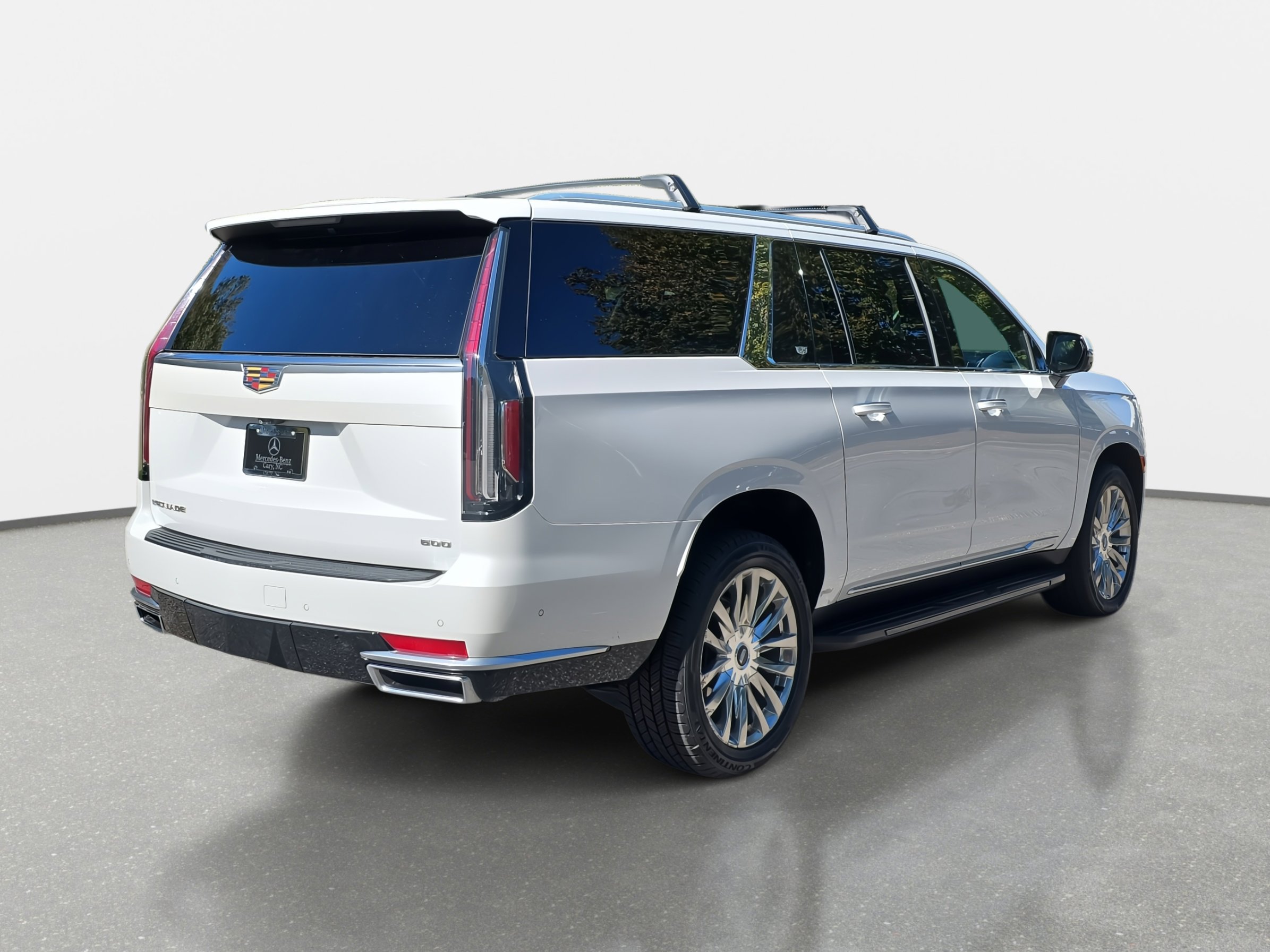 Used 2021 Cadillac Escalade ESV Premium Luxury image 5