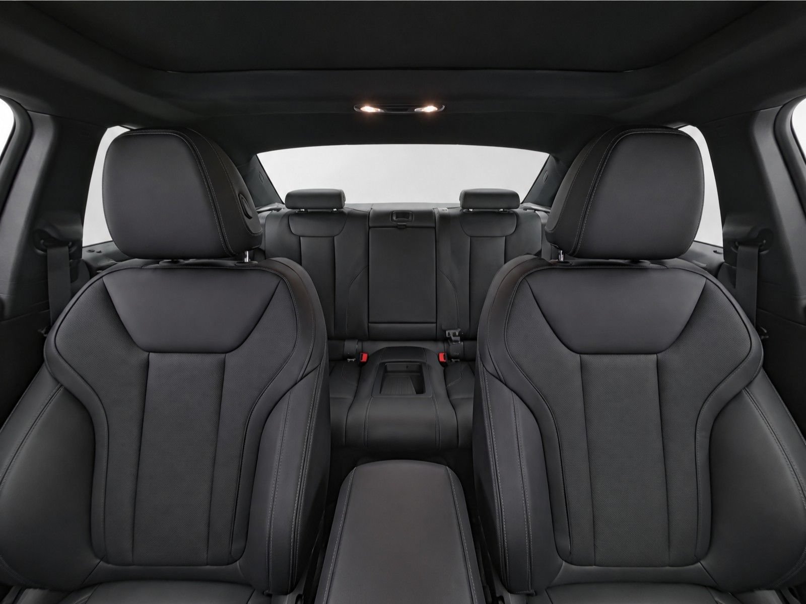 Certified 2025 BMW 230i Coupe RWD image 13