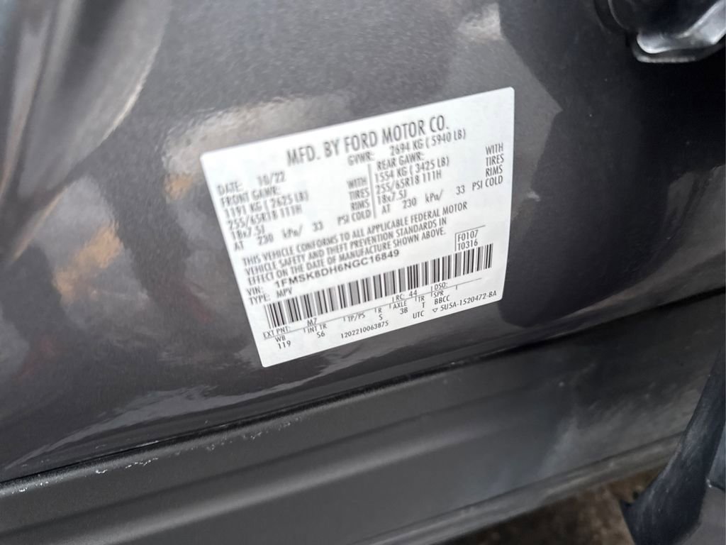 Used 2022 Ford Explorer XLT w/ Equipment Group 202A image 18