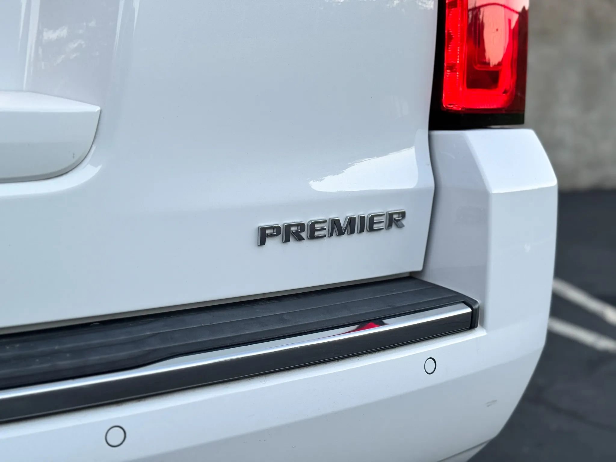 Used 2020 Chevrolet Suburban Premier w/ Premier Plus Edition image 10