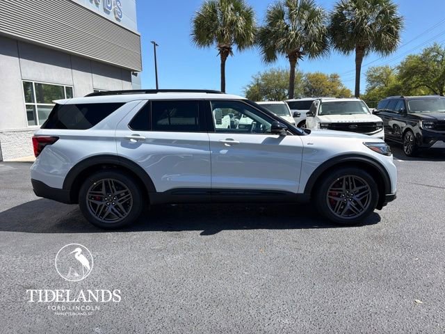 New 2026 Ford Explorer ST-Line image 8