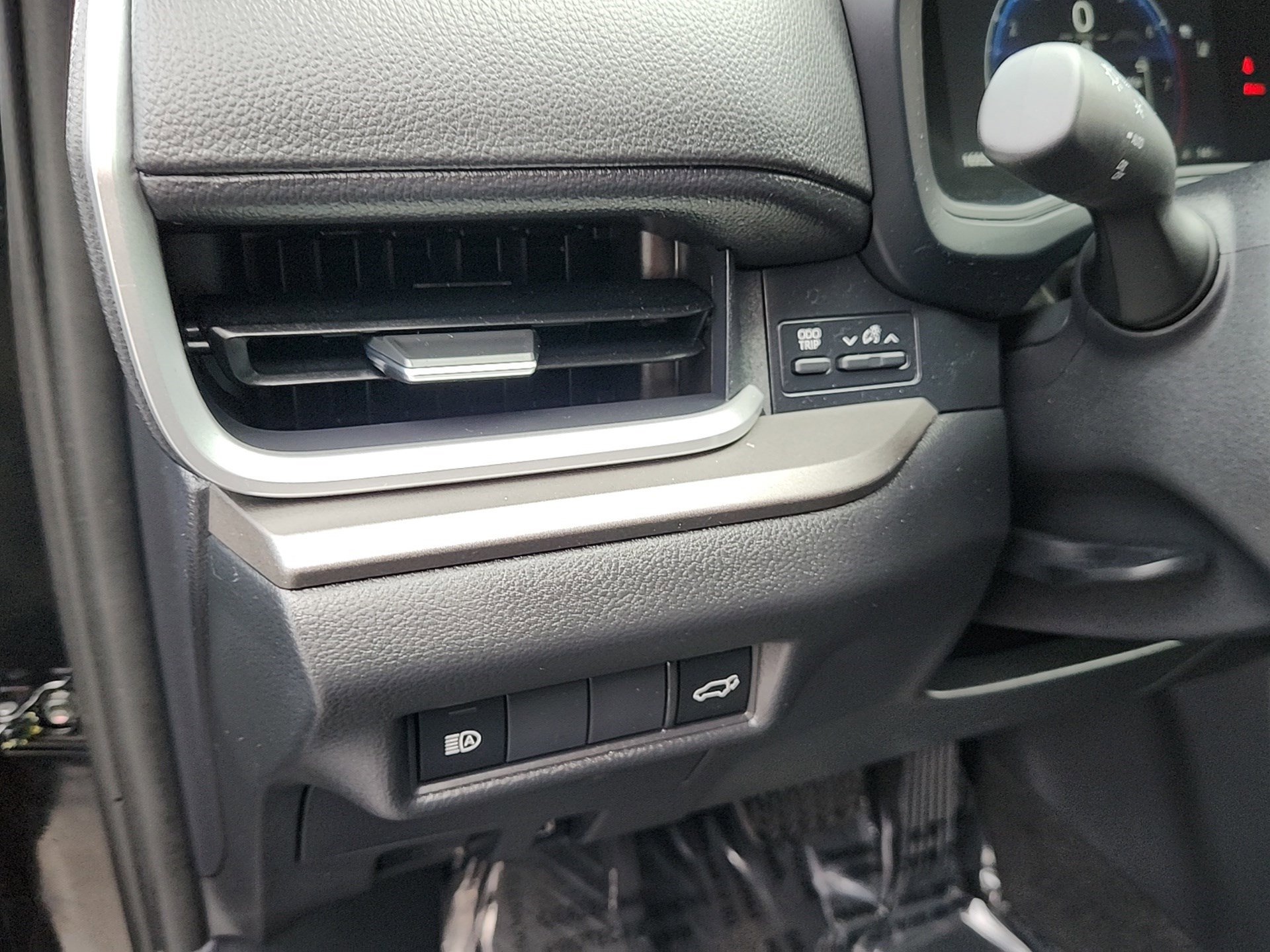 Certified 2025 Toyota Grand Highlander AWD image 12