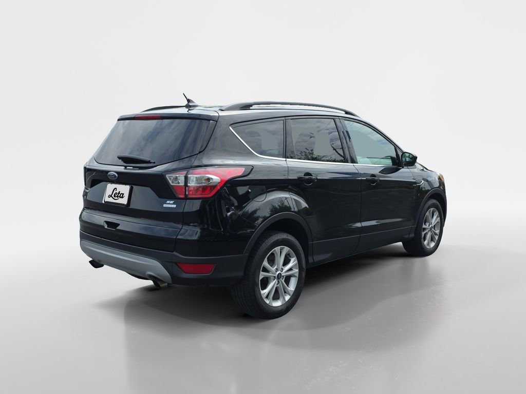 Used 2018 Ford Escape SE w/ SE Sync 3 Package FWD image 4